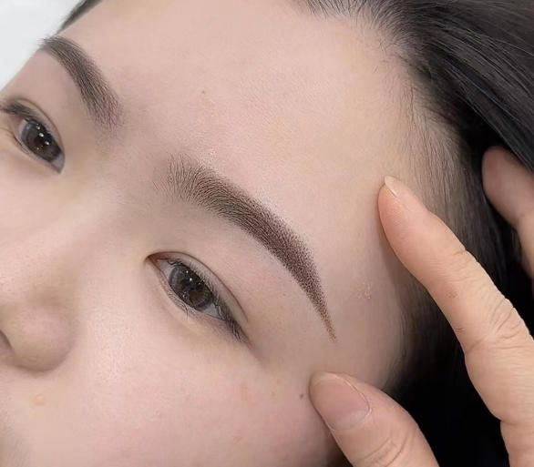 紋繡后眉部恢復(fù)期間，如何進(jìn)行日常的生活護(hù)理？